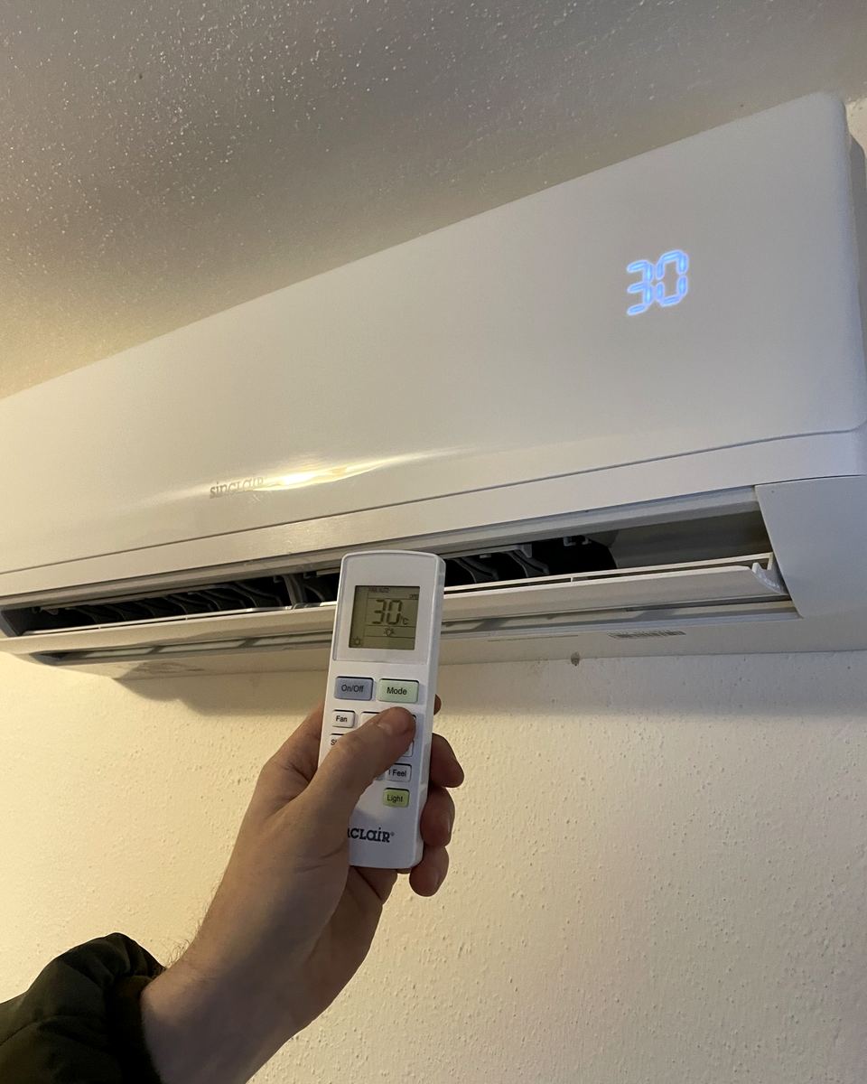 Topení klimatizací – nastavení na 30 °C